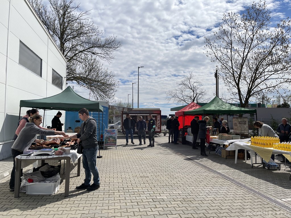 Tama termelői piac 32